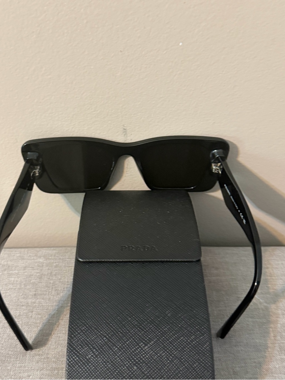 Black Prada sunglasses - Picture 5 of 11